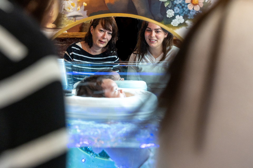 <br />
<b>Warning</b>: Undefined variable $winkel_titel in <b>/home/centruml/domains/centrumlosser.nl/public_html/content_winkel-detail.php</b> on line <b>12</b><br />