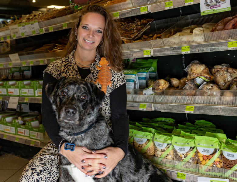 <br />
<b>Warning</b>: Undefined variable $winkel_titel in <b>/home/centruml/domains/centrumlosser.nl/public_html/content_winkel-detail.php</b> on line <b>9</b><br />